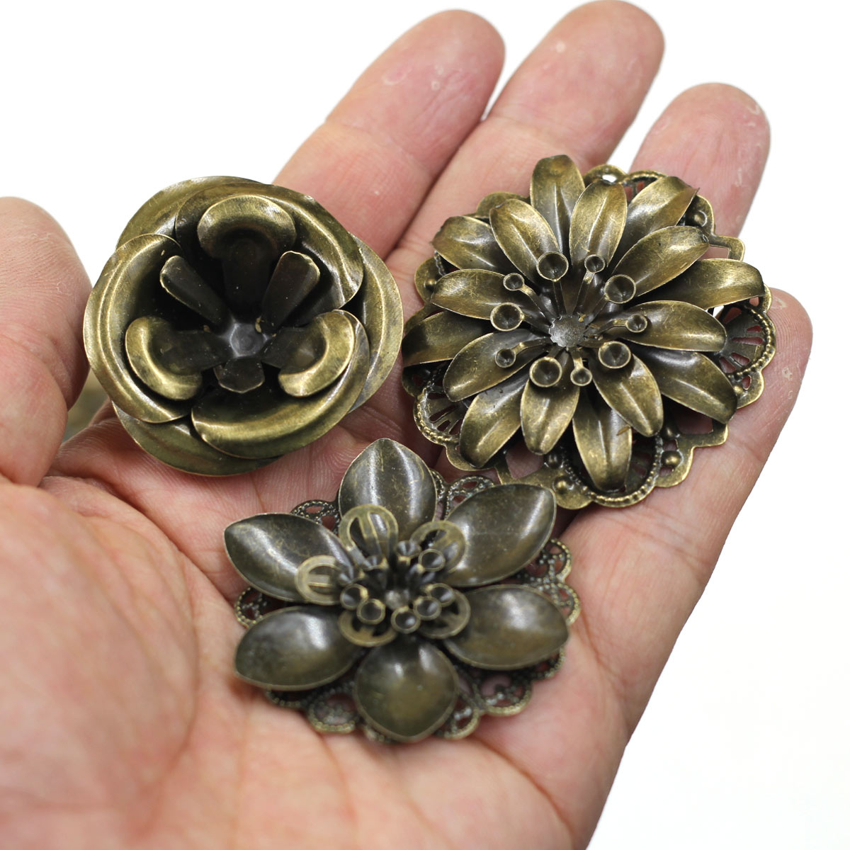 Combinaison d'embellissements  - Embellishment Crafts avis et prix